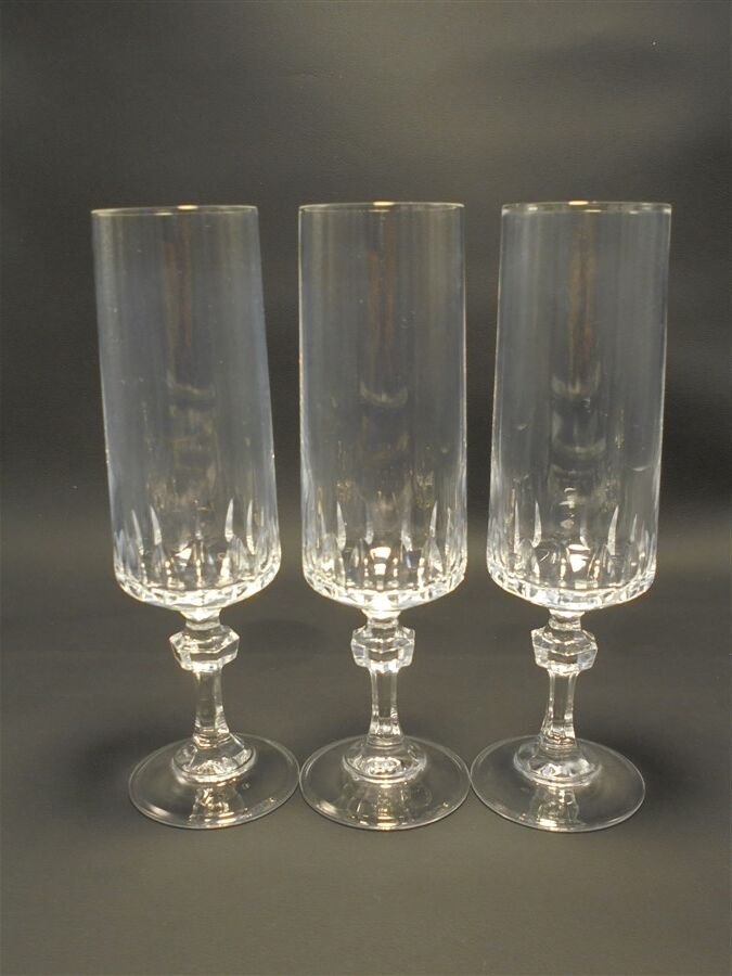 Set of 3 champagne flutes