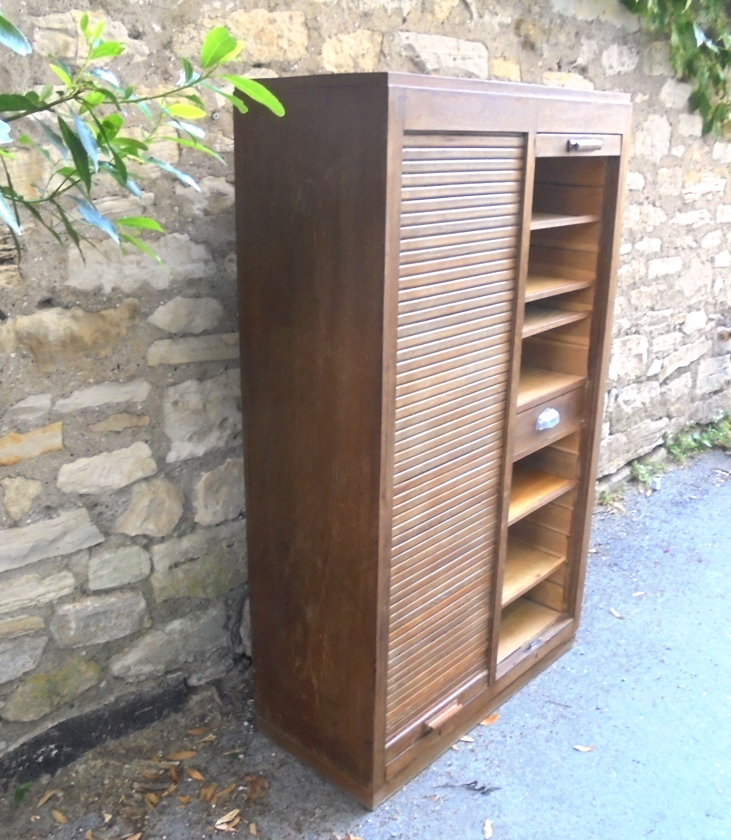 Double curtain binder 1946