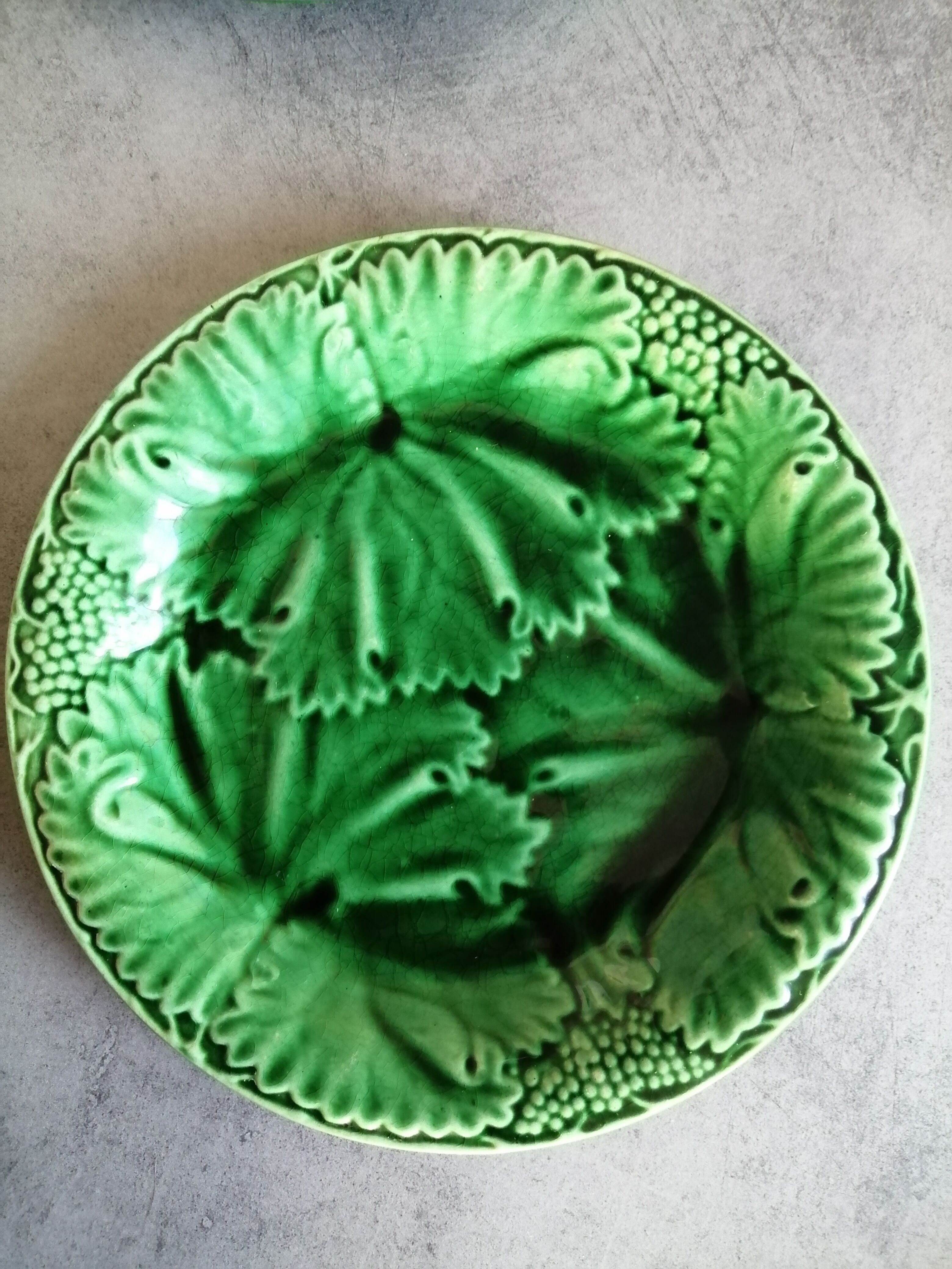 Set of 2 dessert plates, or salins slurry cheese, green,