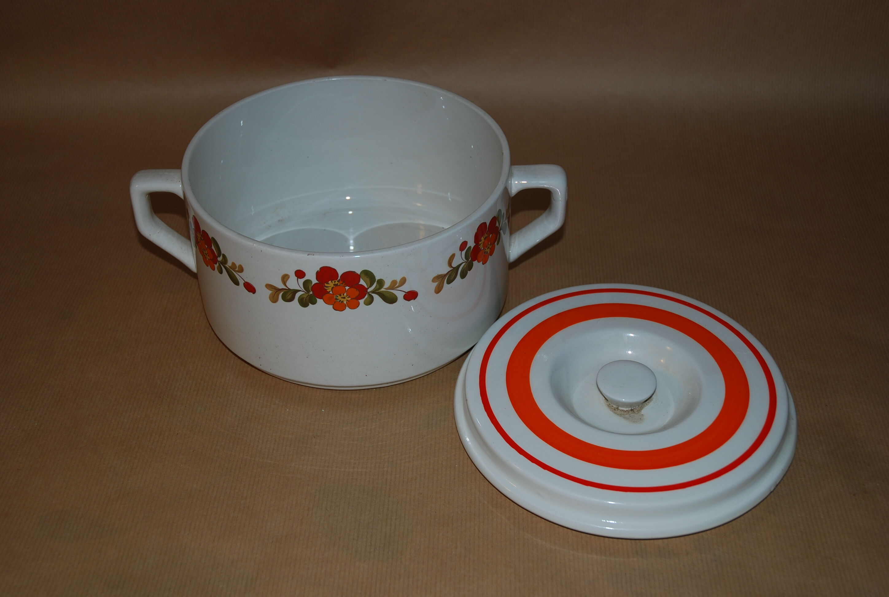 Vegetable and salad bowl 70s