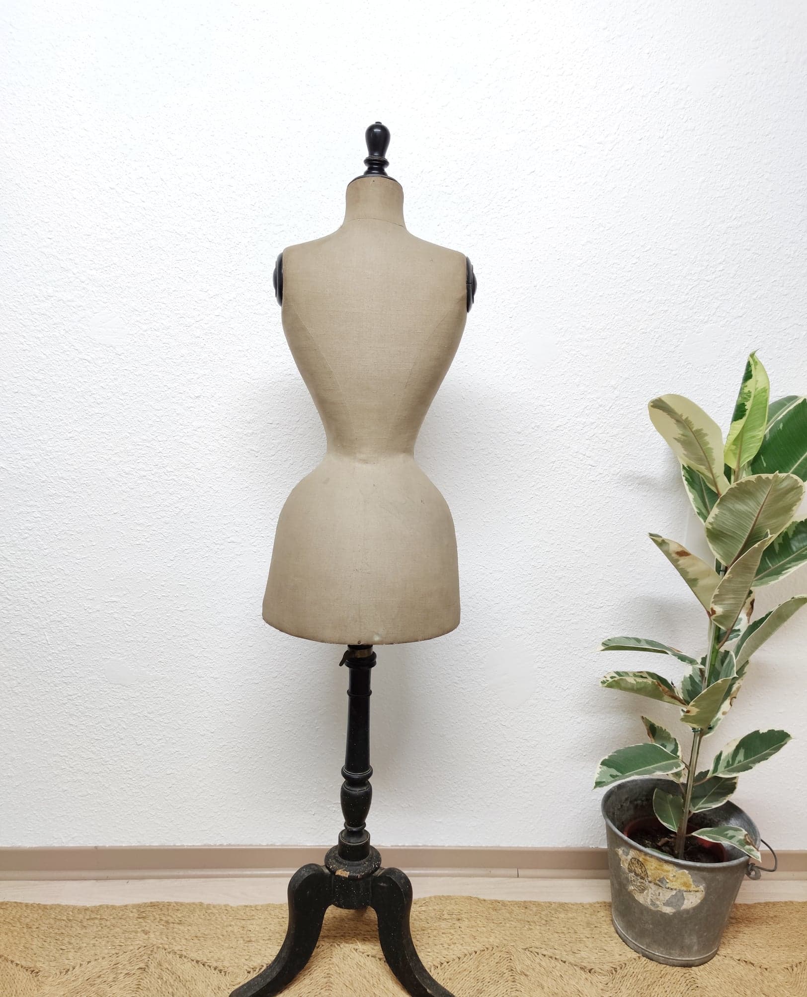 Model Lambert wasp size 19th