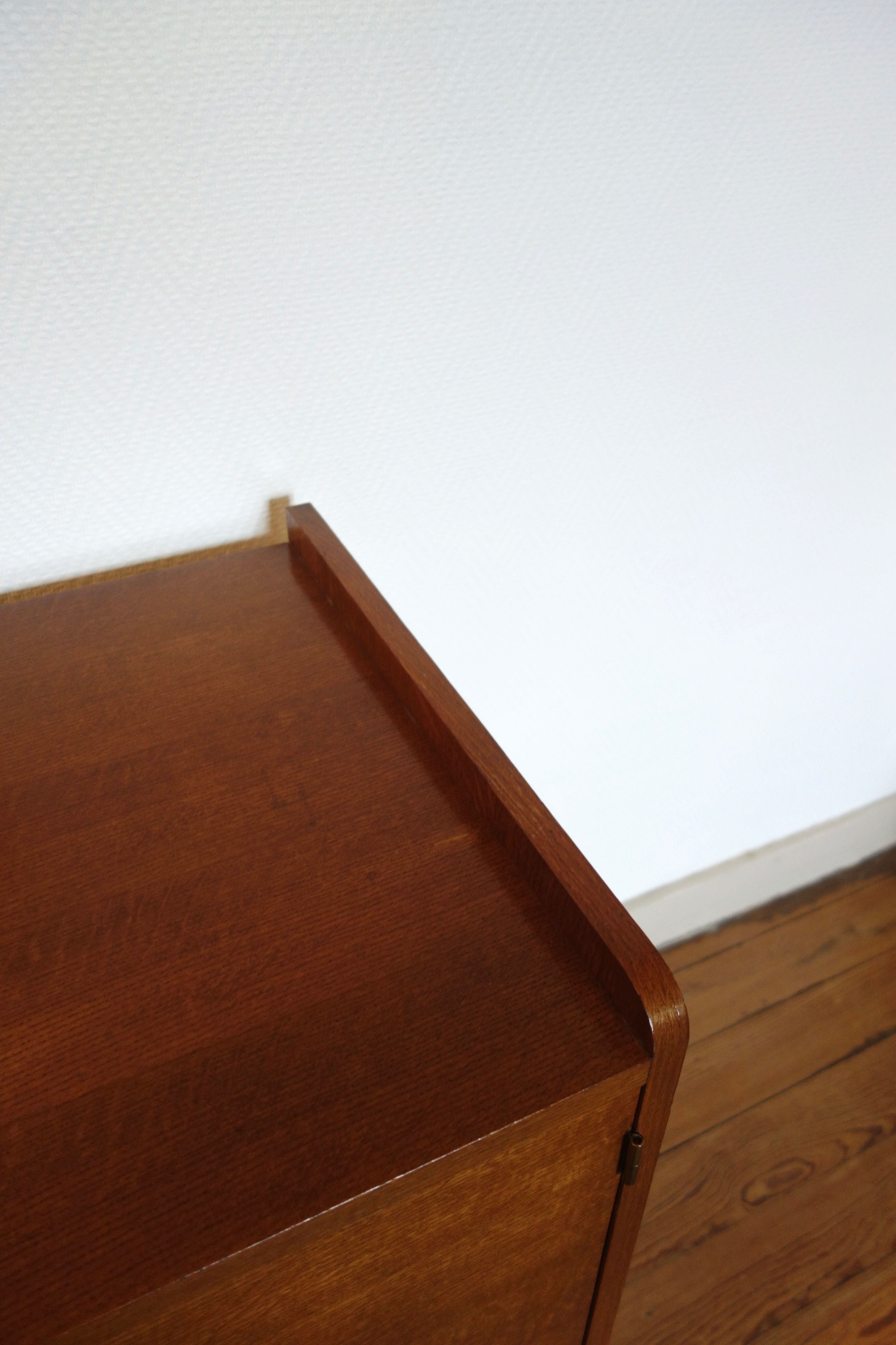 Convenient buffet in oak from the 1950s