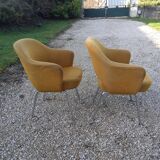Conference chairs by Eero Saarinen from the 70s