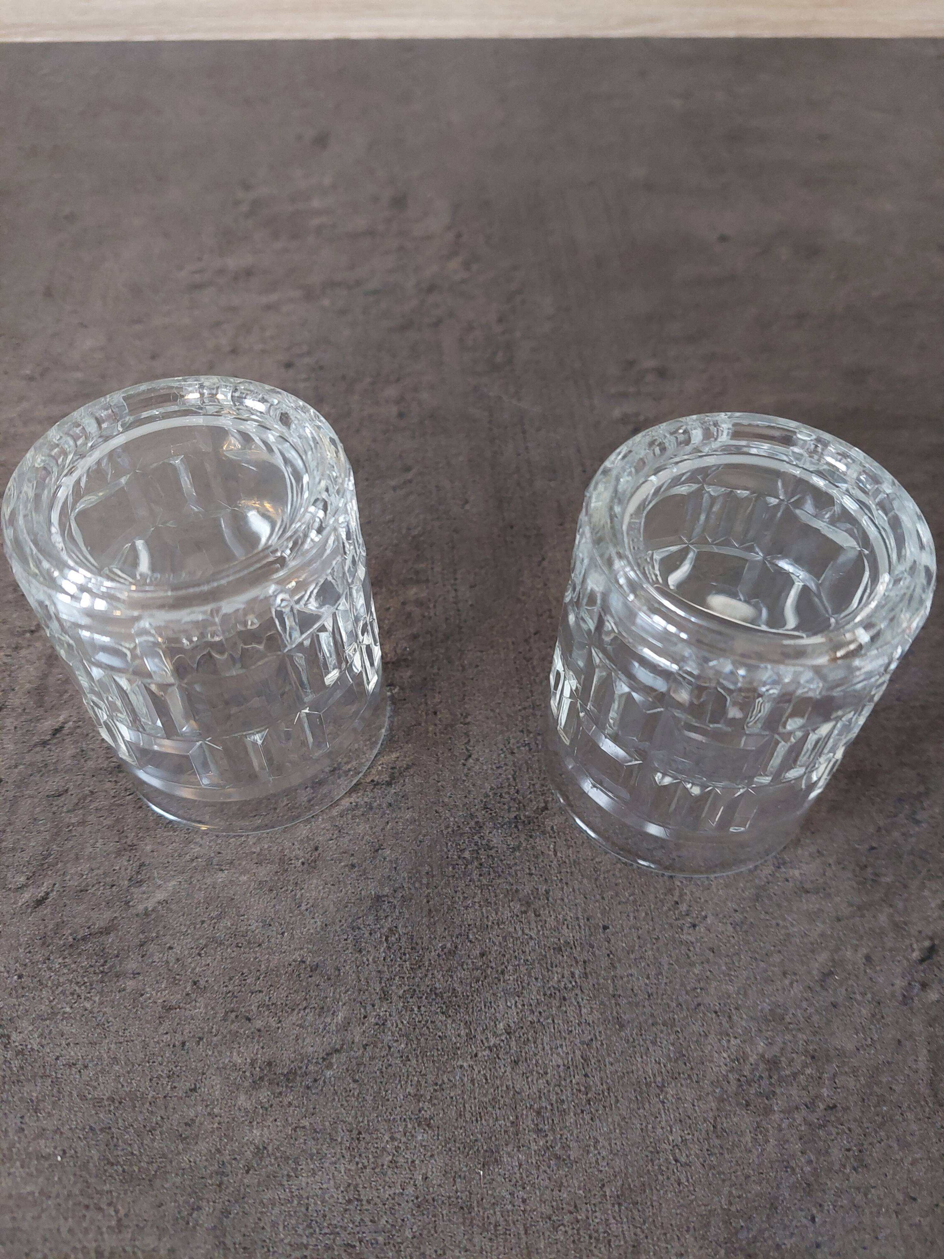 2 mini vintage whiskey glass