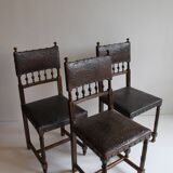 Ensemble de 3 chaises Renaissance en chêne et cuir gaufré, 19ème siècle, Belgique