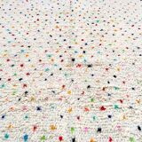 Tapis Marocain en Laine - Éclats de Couleurs sur Fond Blanc 150cmx250cm