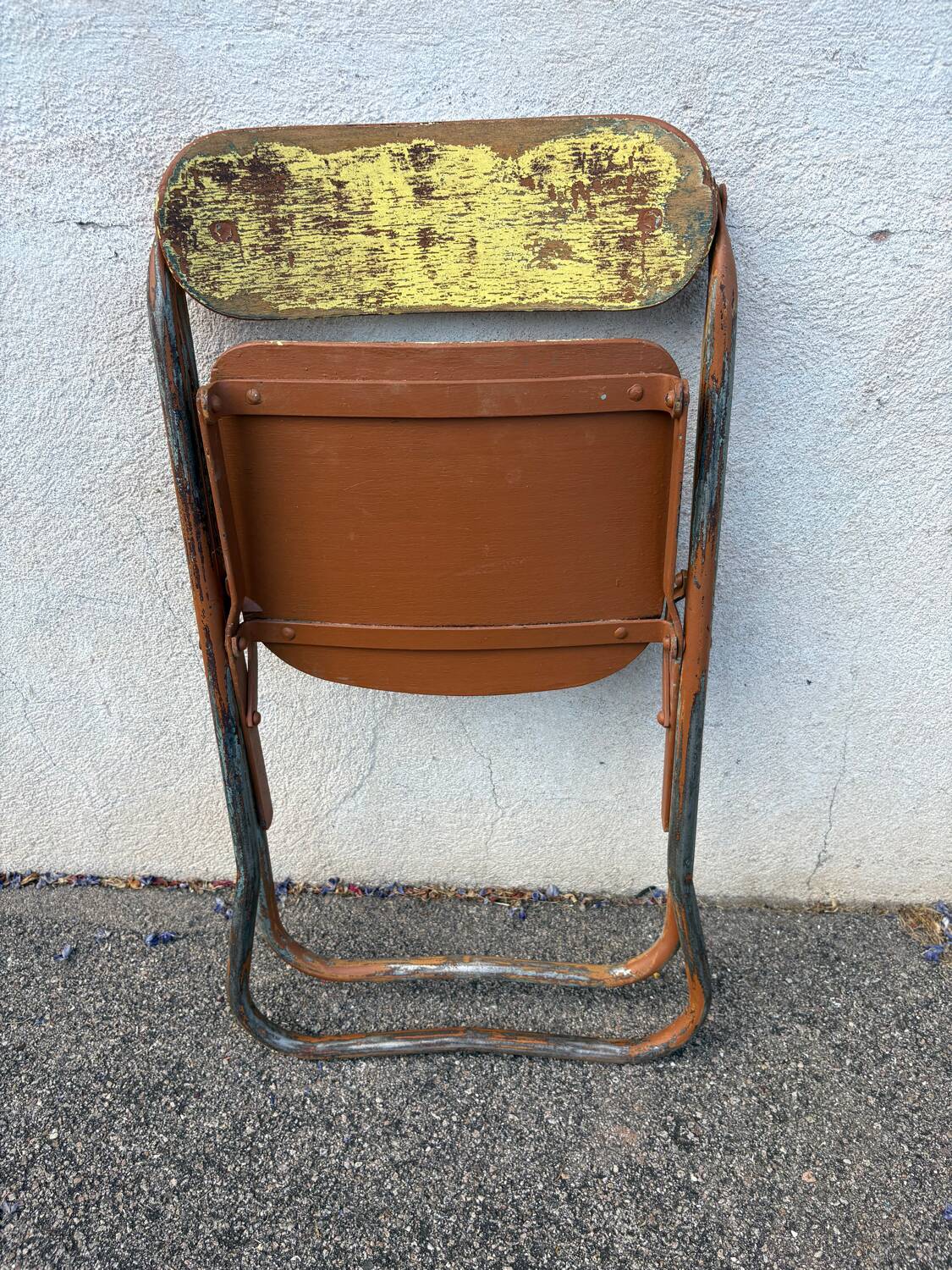 4 folding Bienaise chairs