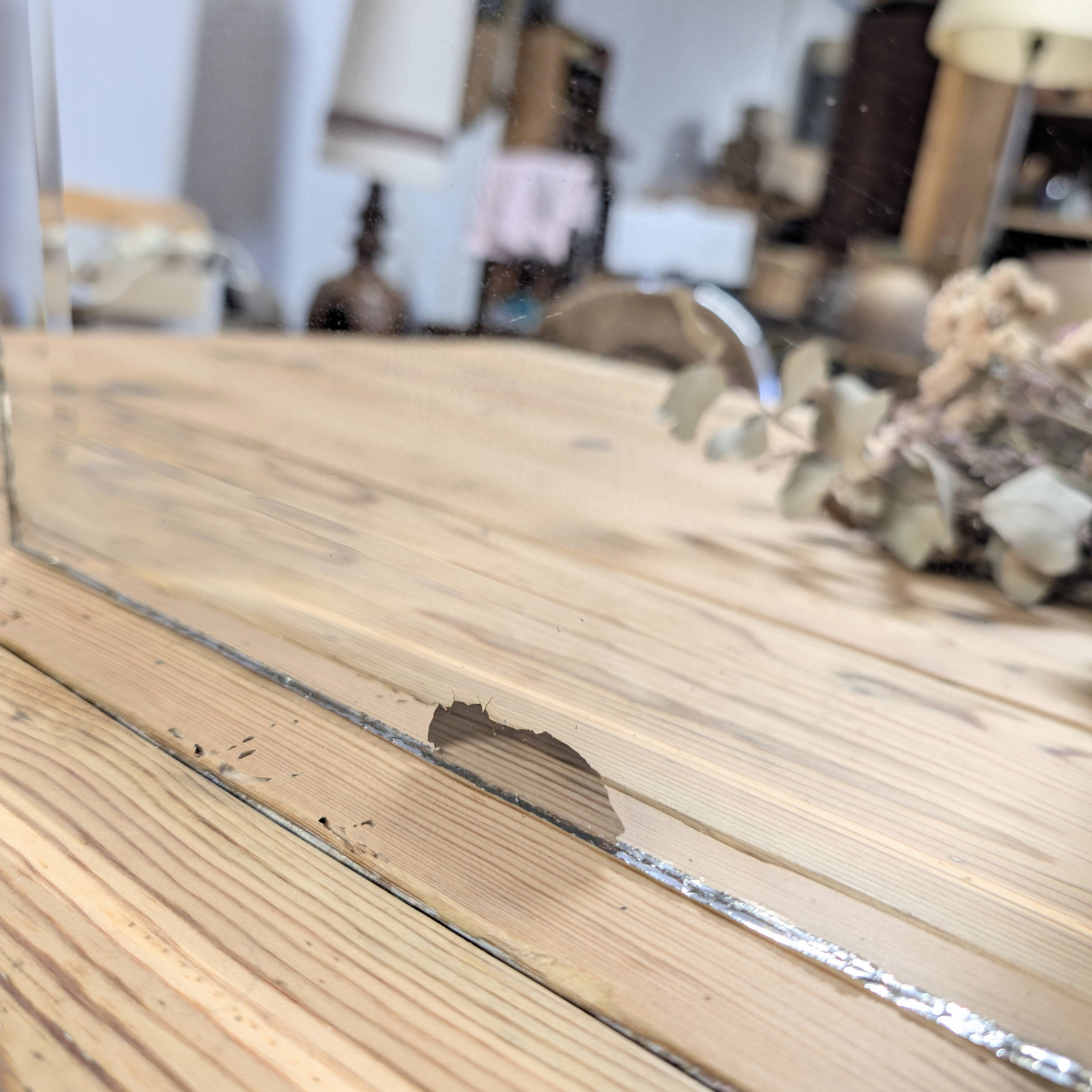 Bevelled mirror 57x35cm