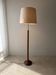 Lampe de sol en teck danois des années 1960