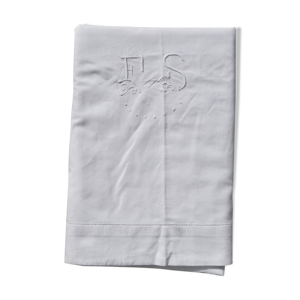 Drap ancien en métis, monogramme