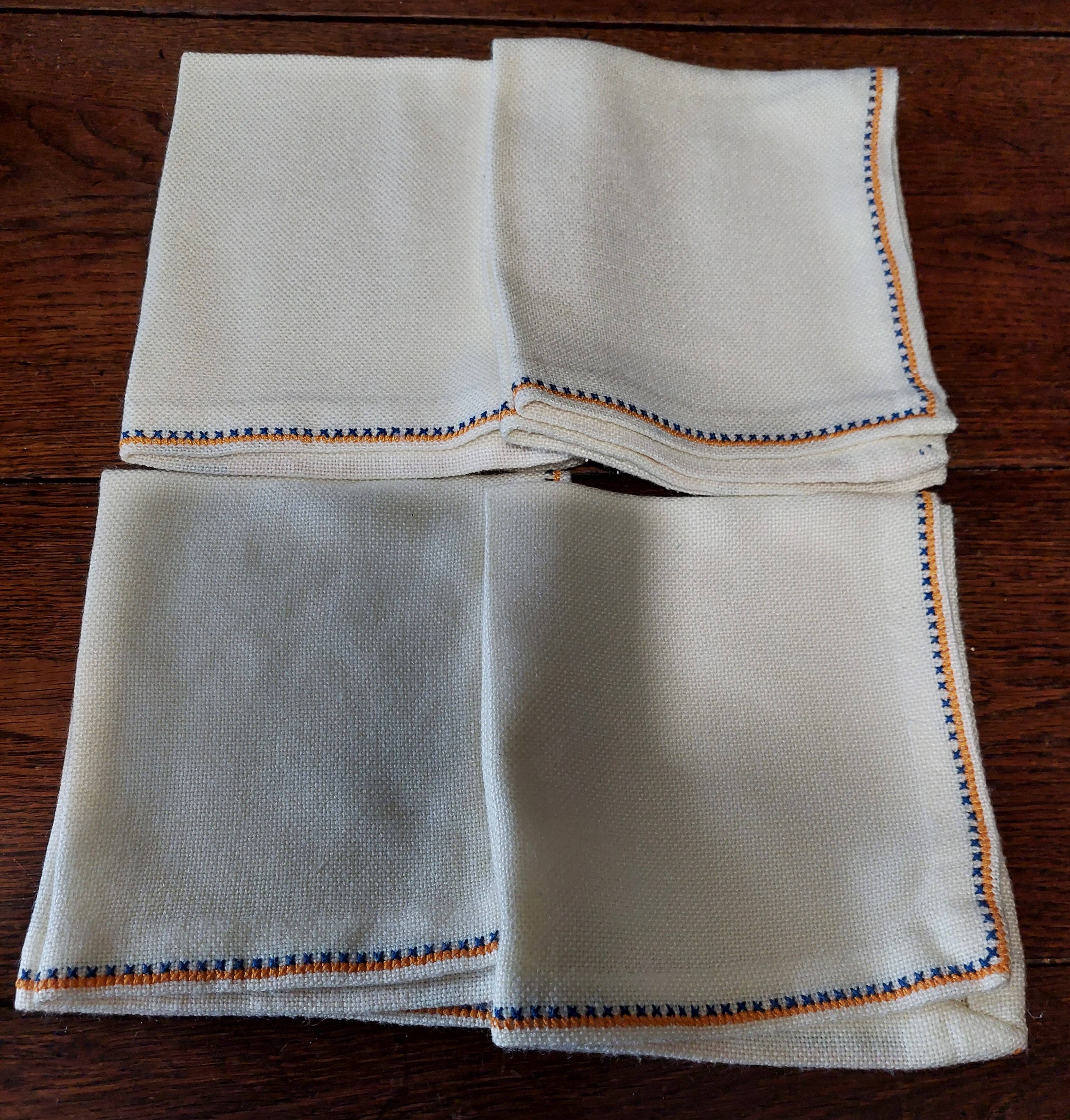 Vintage linen tablecloth and napkins acrylic embroidery 147 X 160 cm
