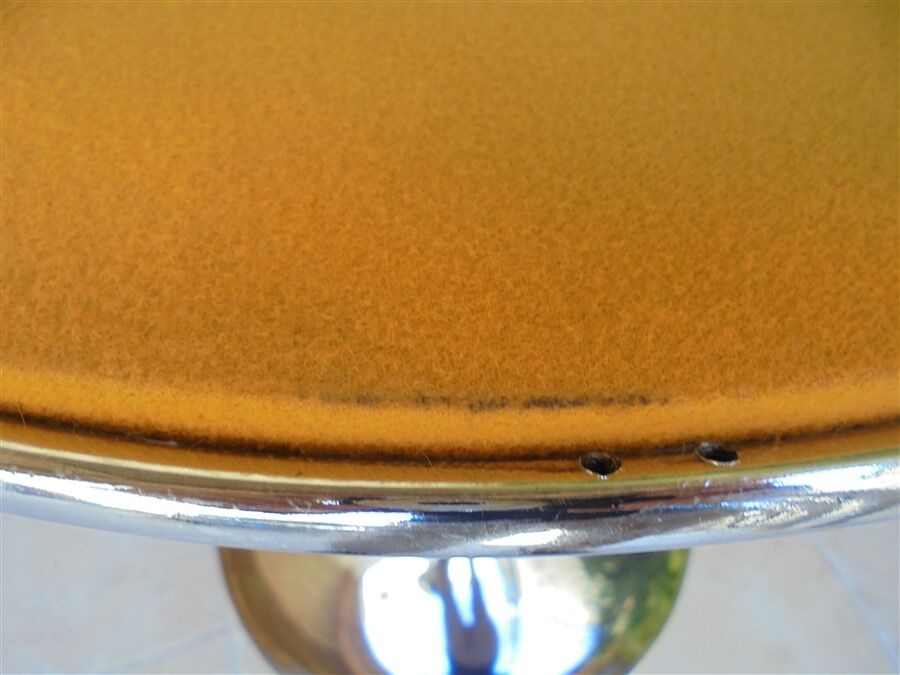 Vintage table foot tulip