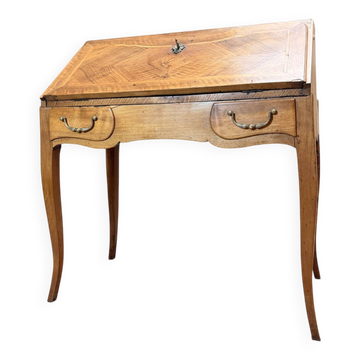 WALNUT SLOPING DESK FROM THE LOUIS XV PERIOD 18TH CENTURY