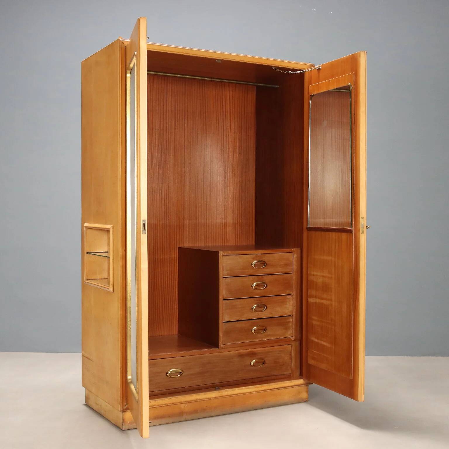 Vintage maple veneer wardrobe, design, Italy, 1950s