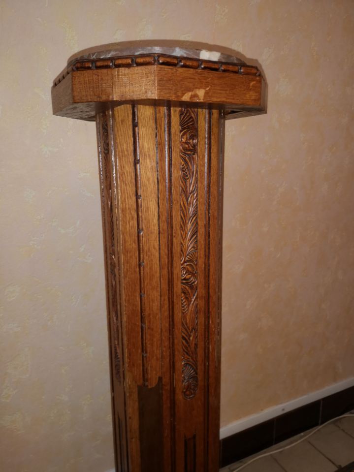 Pedestal harness sheath oak art deco 1940