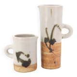 Deux pichets en céramique de la poterie de la Colombe