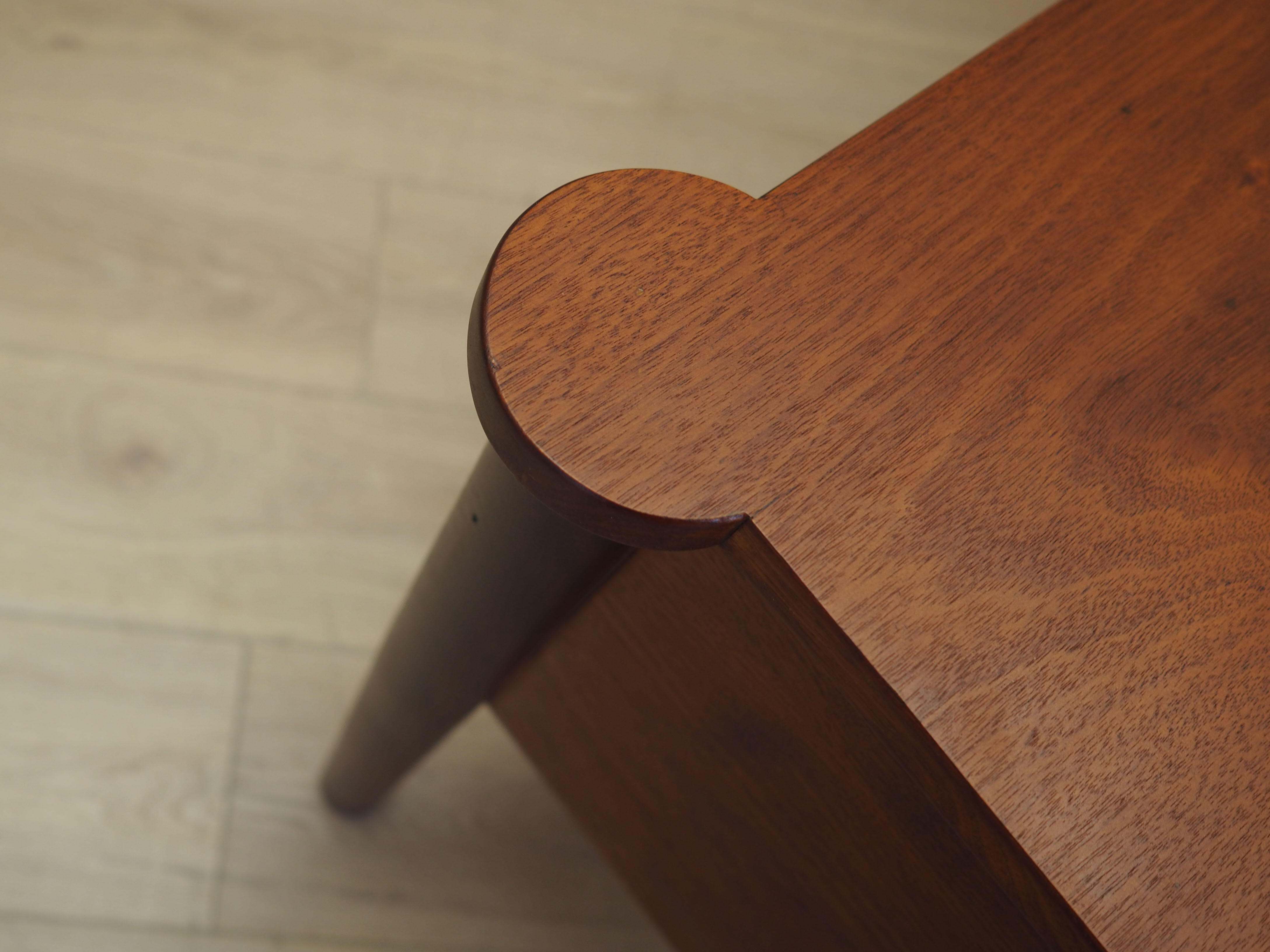 Bureau en teck, design danois, années 1970, production: Danemark