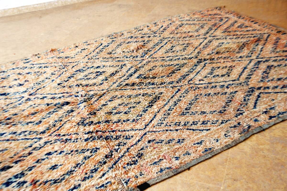 Moroccan Berber rug Beni Mguild Vintage 286 x 195 cm