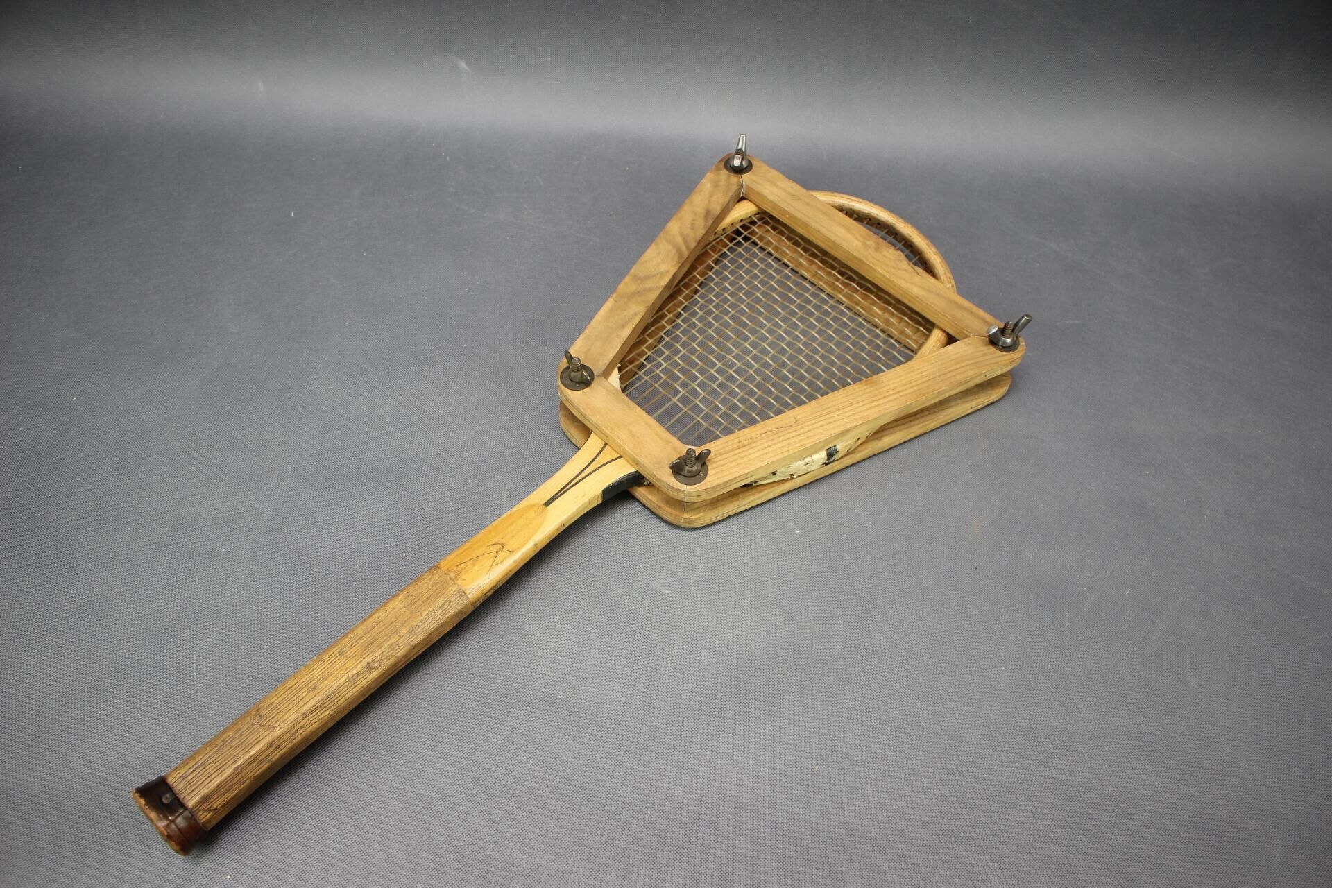 Prieur Paris tennis racket with original wooden press, circa 1930-1950.