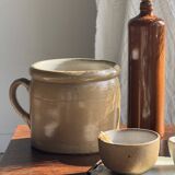 Large stoneware pot with handle H17.5