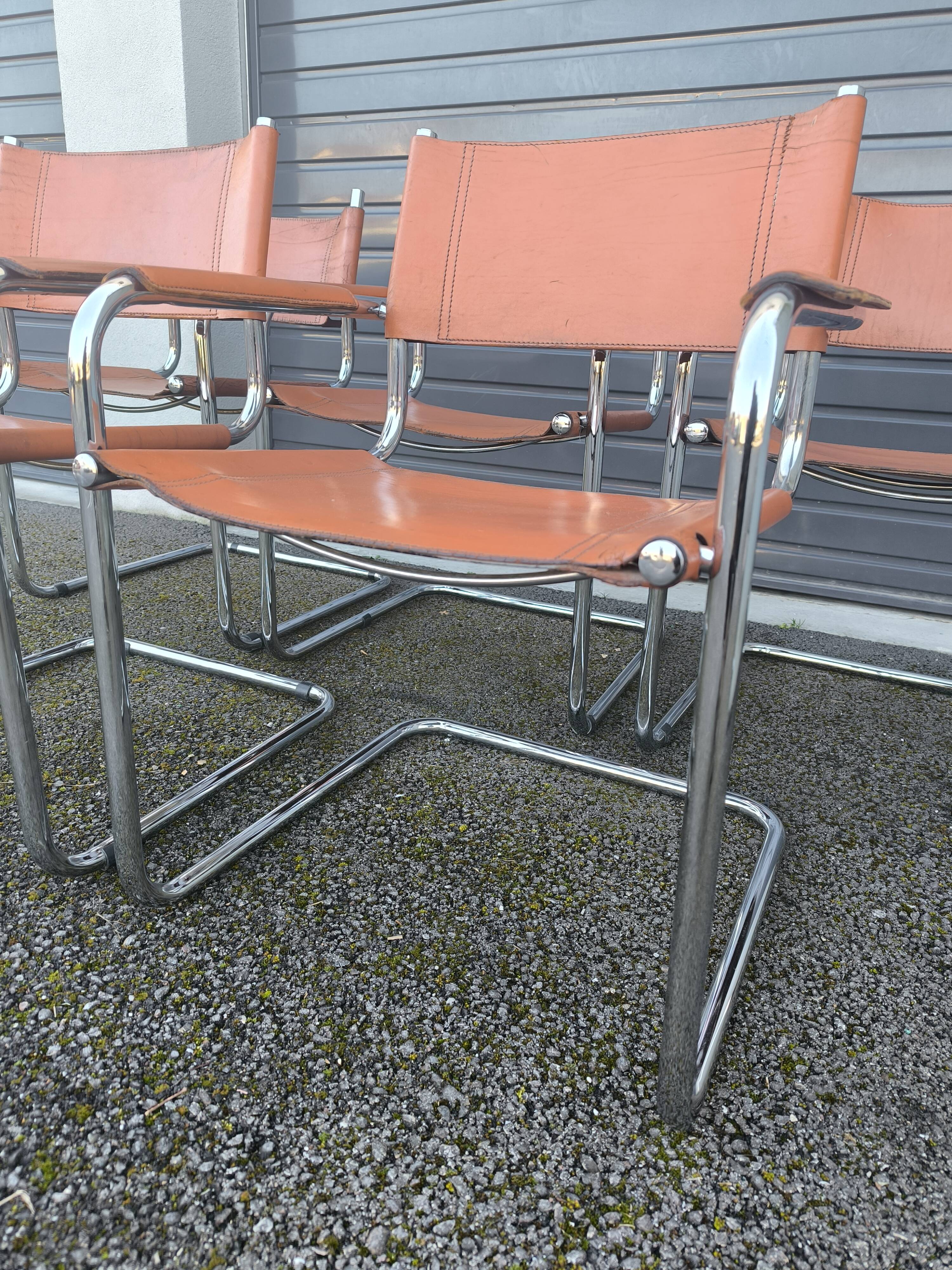 Cantilever chairs in the style of Matteo Grassi