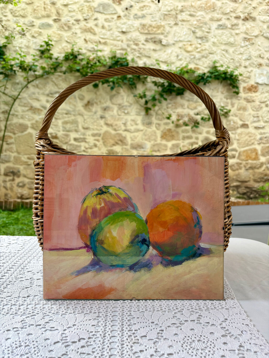 Acrylic painting 3 apples