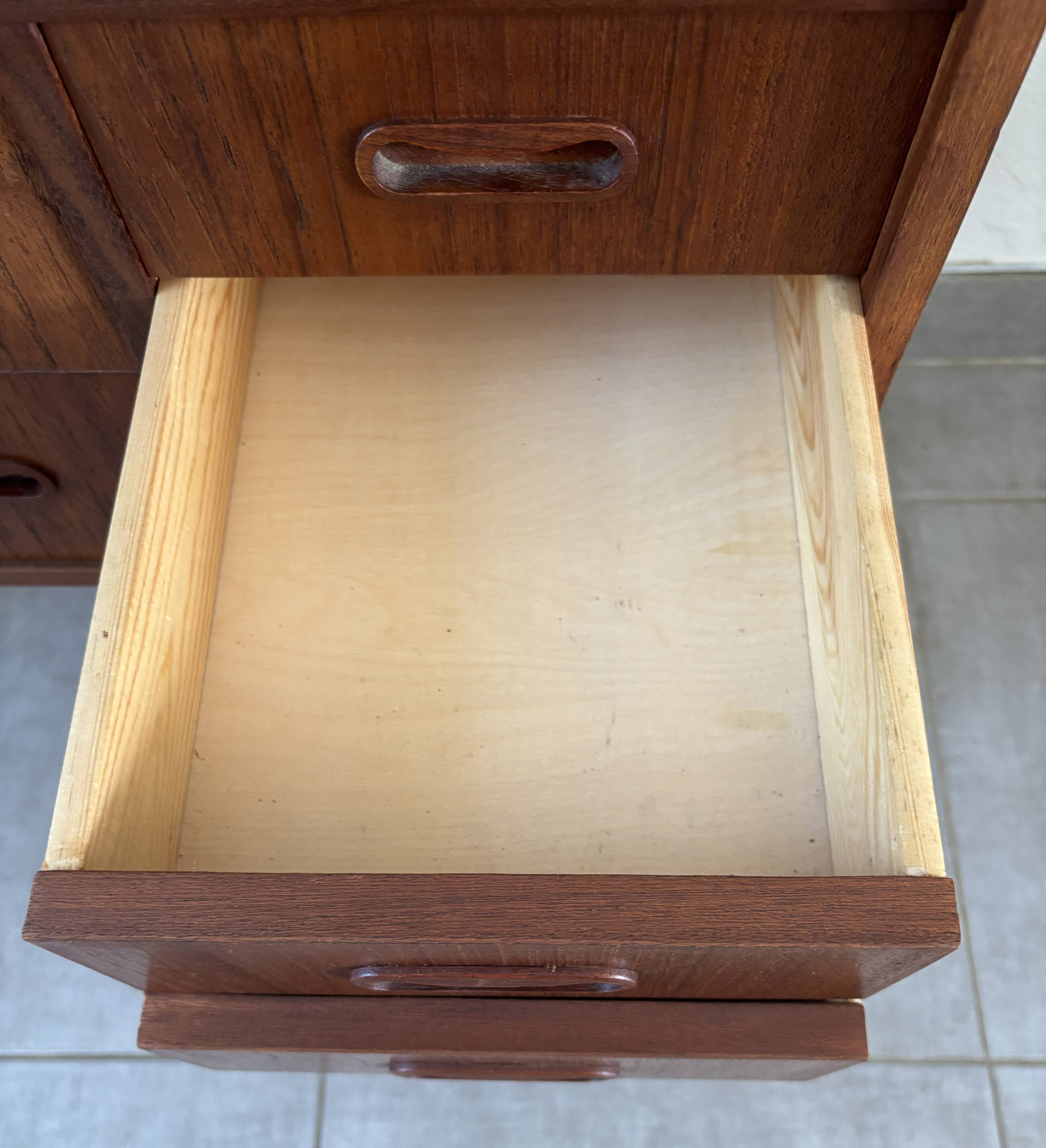 Vintage Danish teak hairdresser from the 1960s stamped Ag Spjel Kobber.