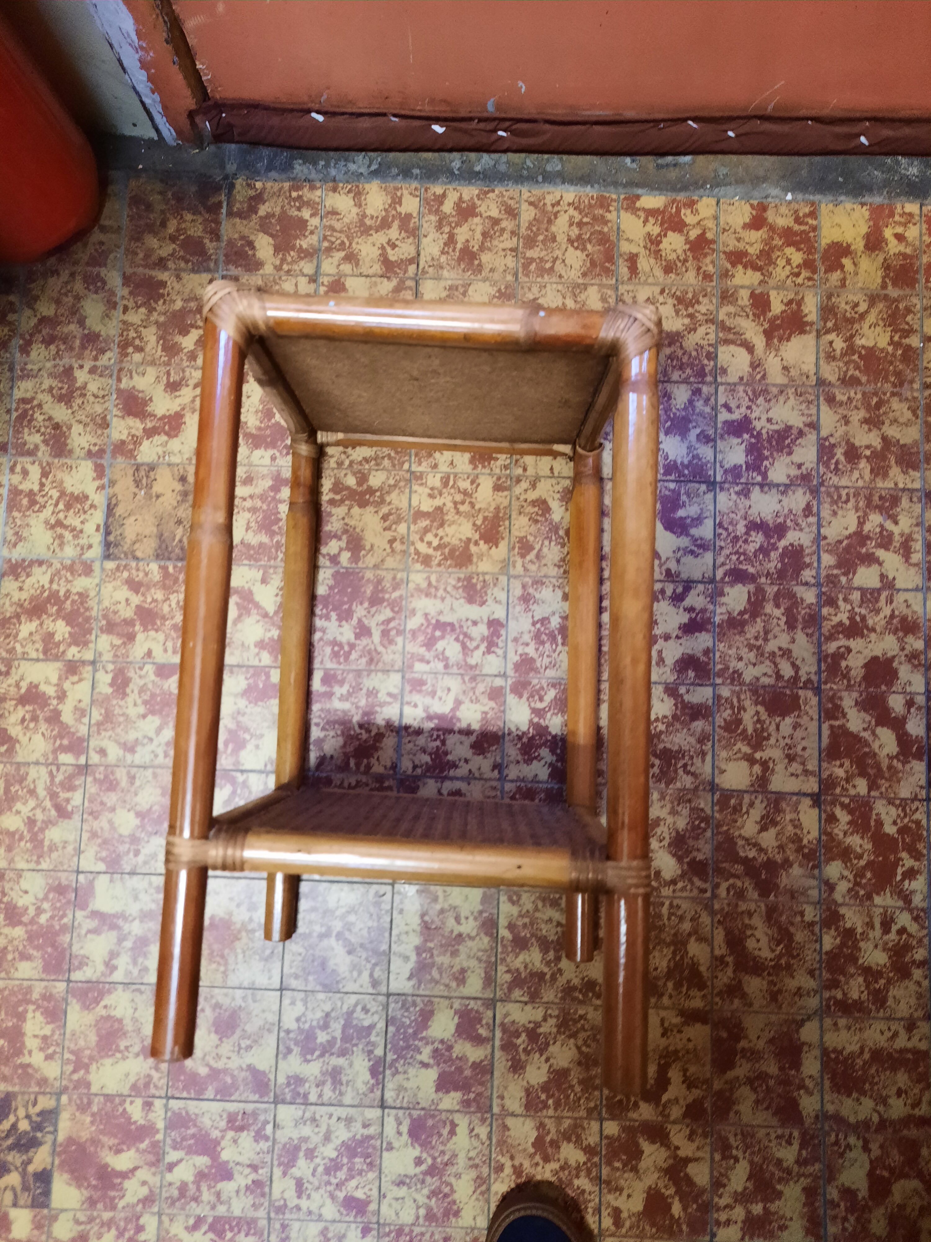 Table d'appoint en bambou