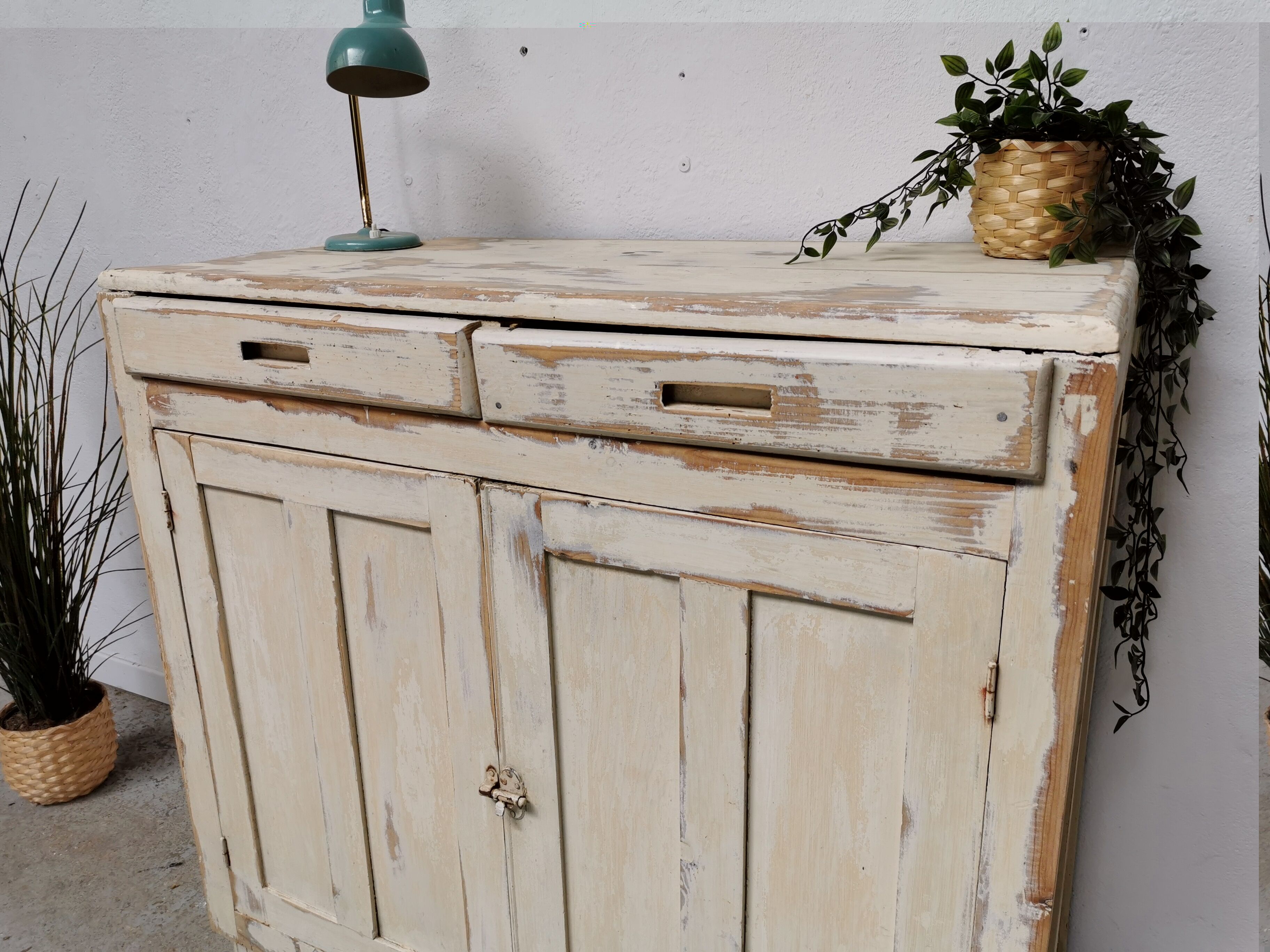 Buffet parisien vintage