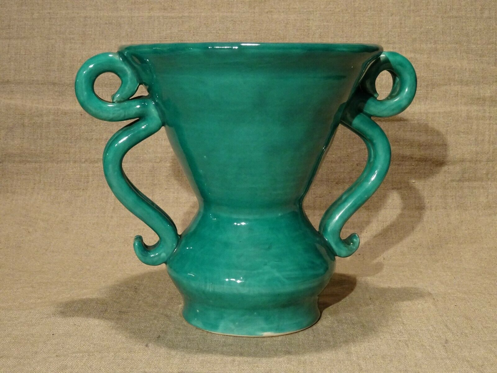 Vase 2 handles vintage green 50's Jean Austruy Saint Marcellin