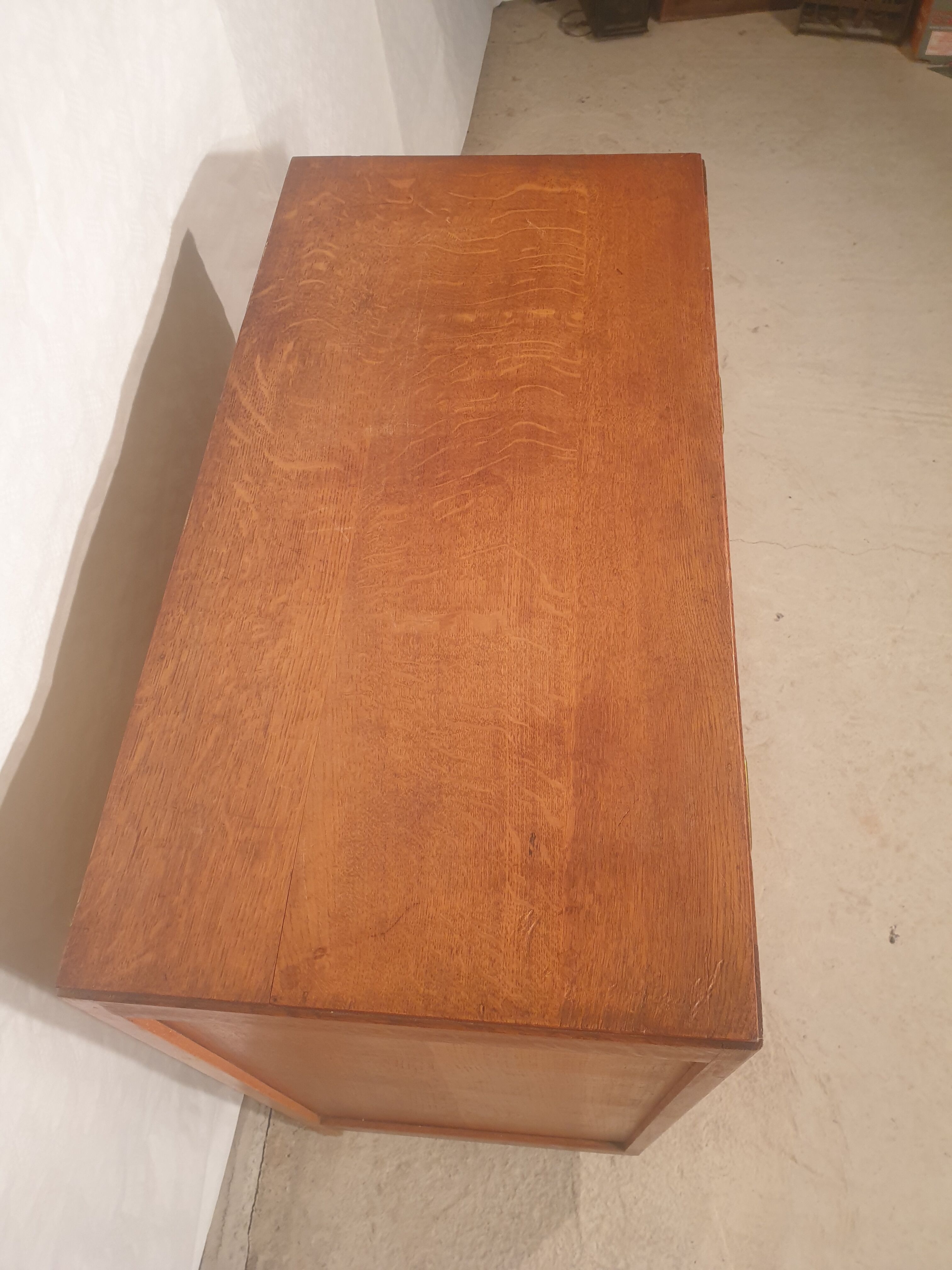 Commode vintage