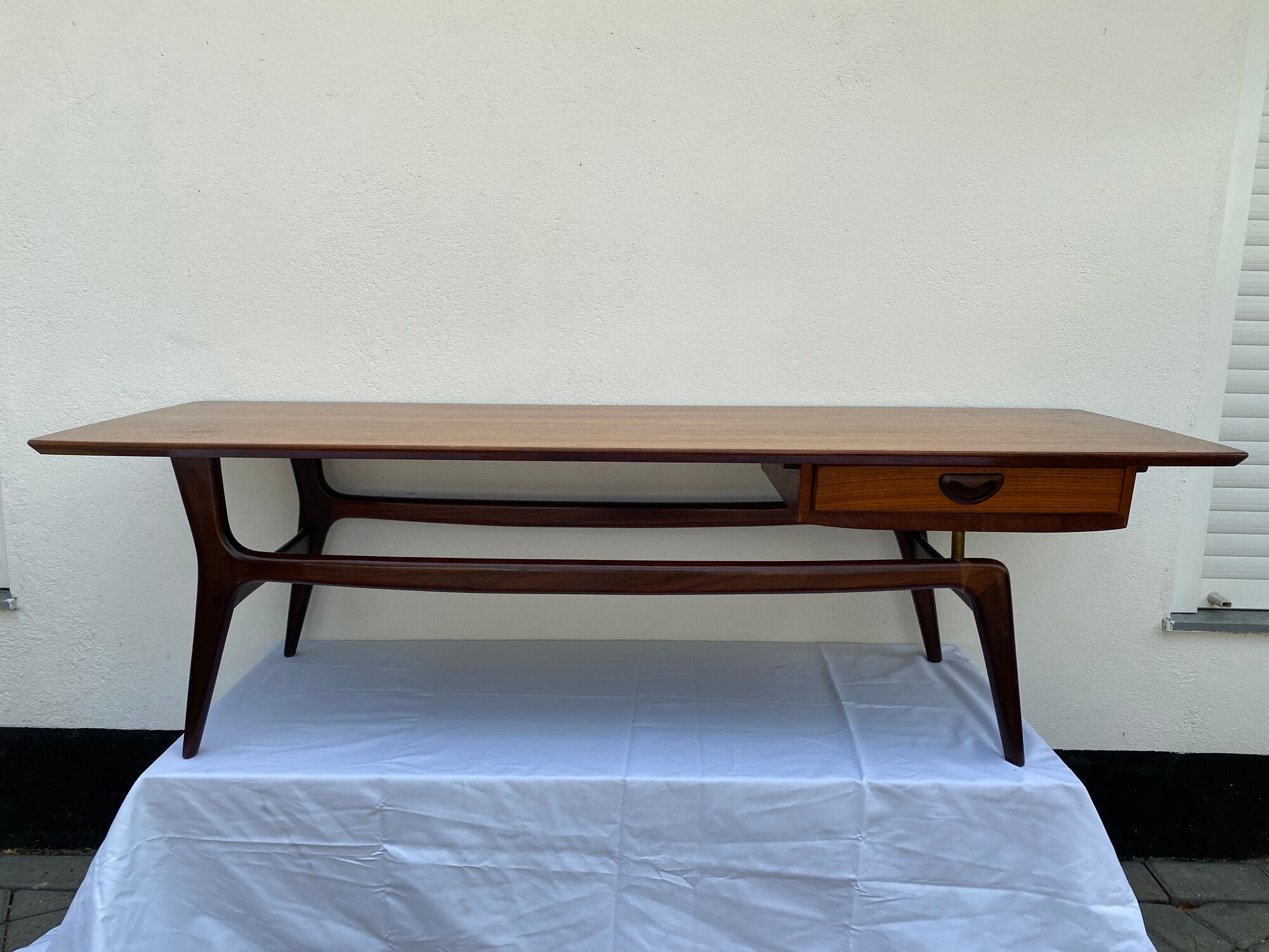 Louis van Teeffelen Salon Table in Teak with a double drawer 1950’s