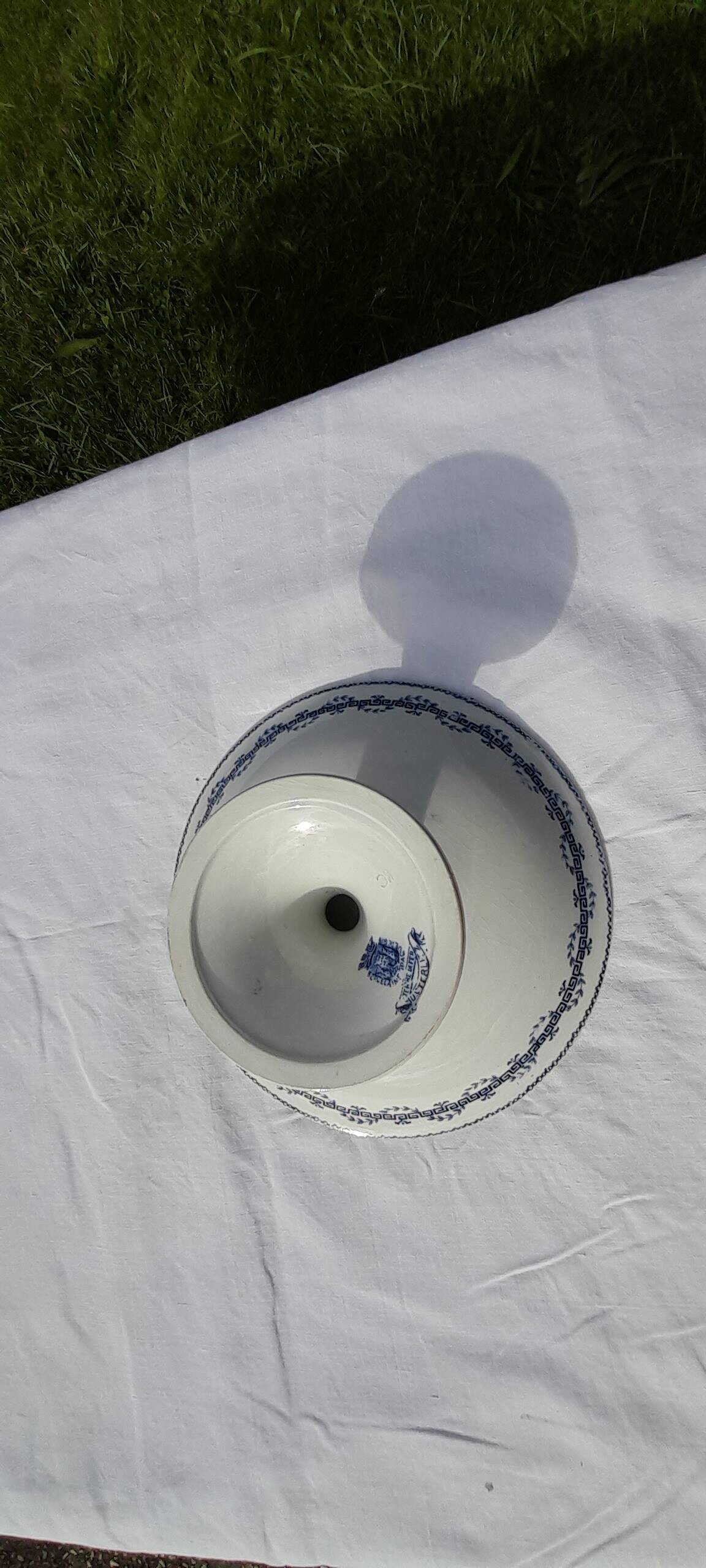 Compote bowl in opaque Gien porcelain, Austerlitz model Terre de fer diam.