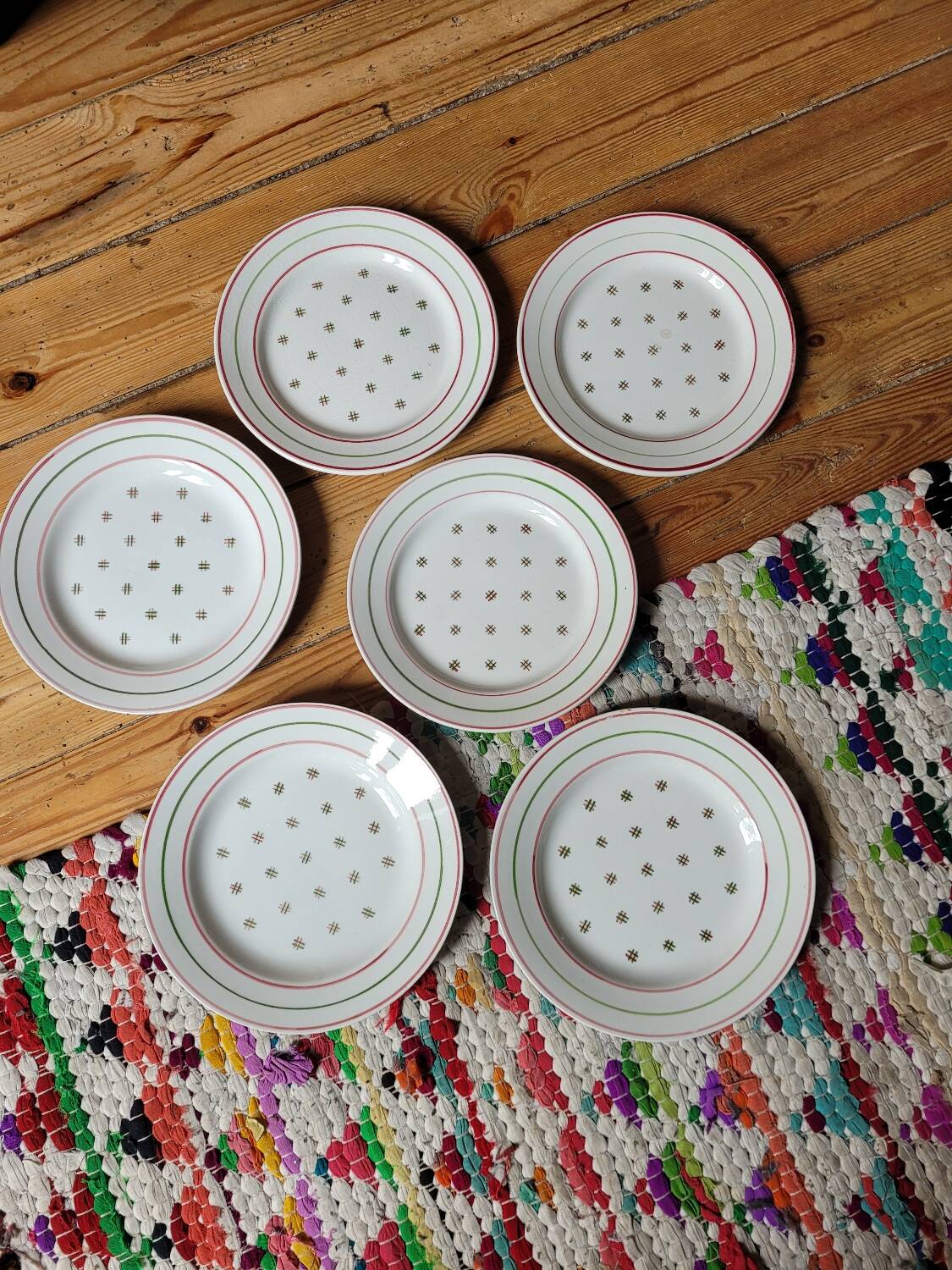 Set of 6 K&G Luneville dessert plates