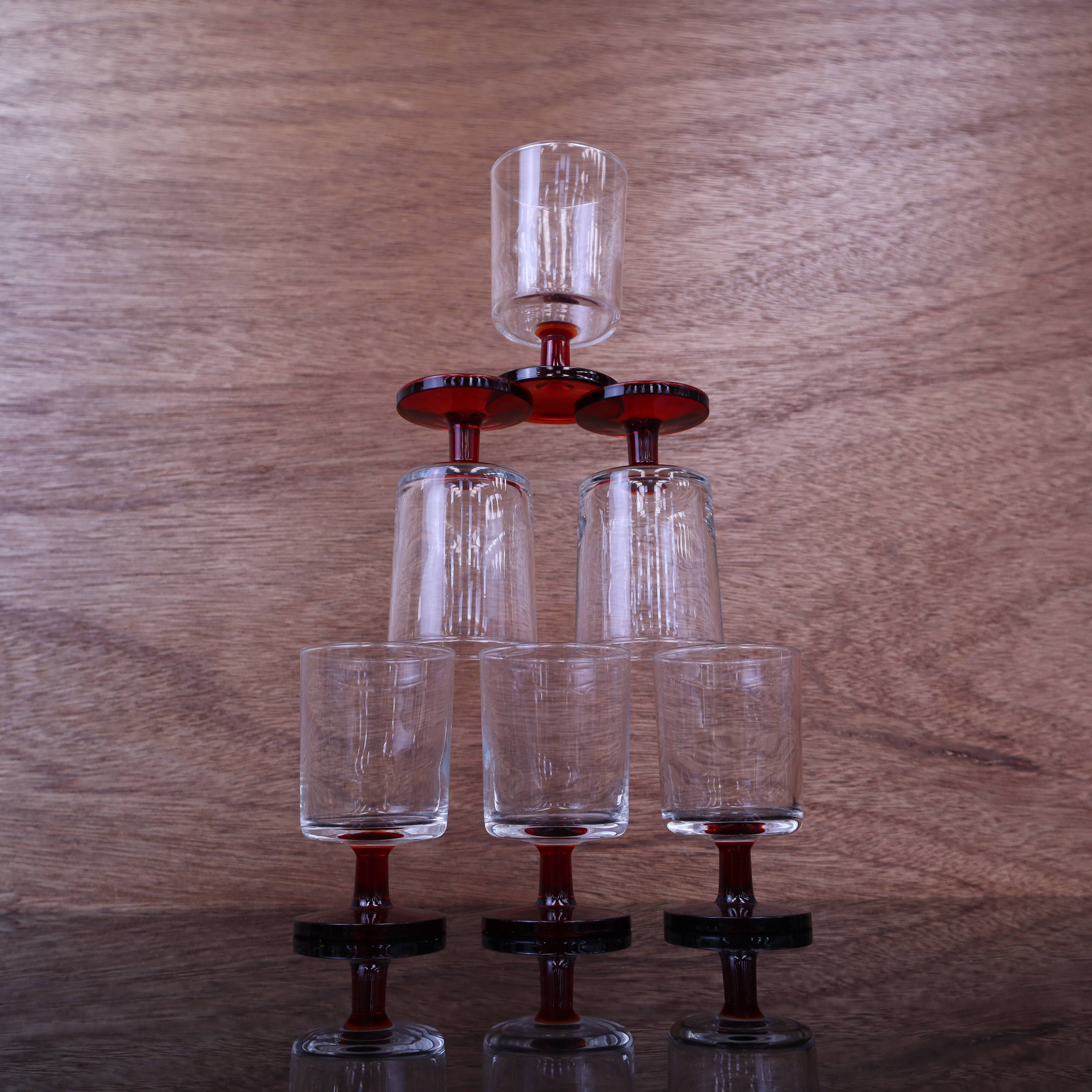 6 ruby red Cavalier footed white wine glasses Luminarc
