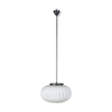 Suspension en verre opaline par Napako années 60