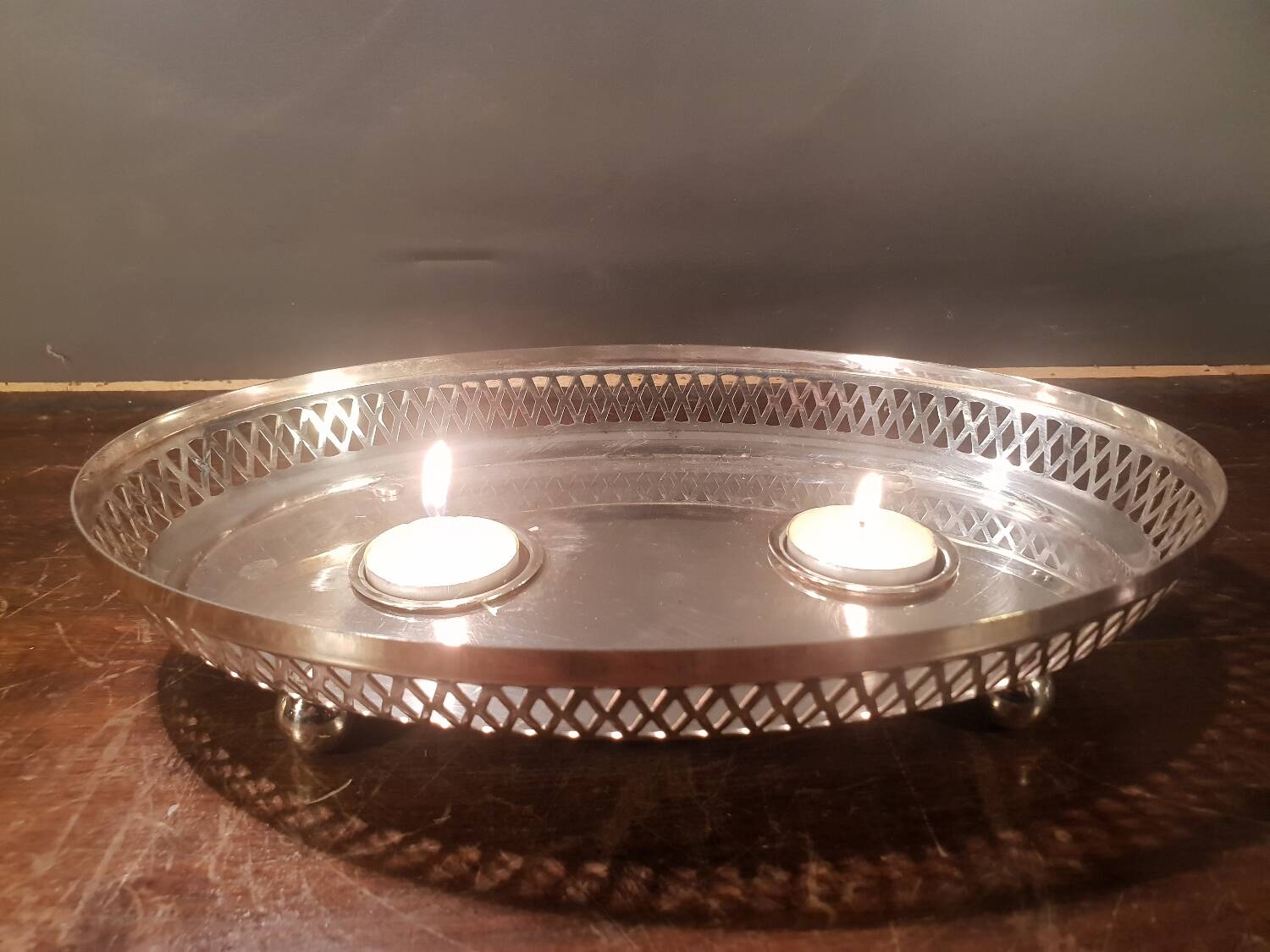 Tea light candles