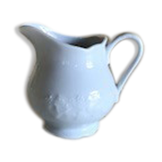 White porcelain milk pot