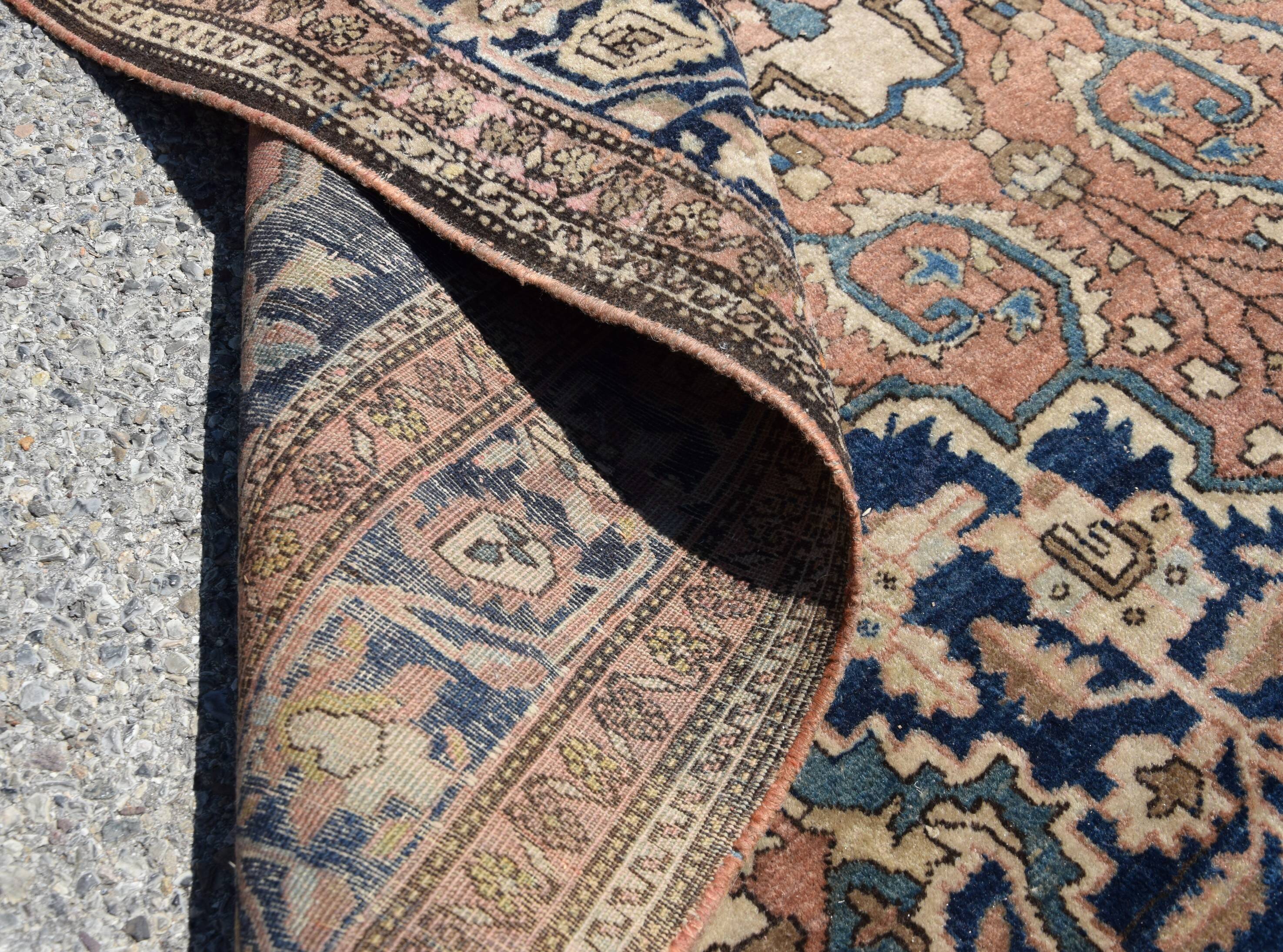 Ancient Iranian Oriental rug Sarouk 128x209 Metres