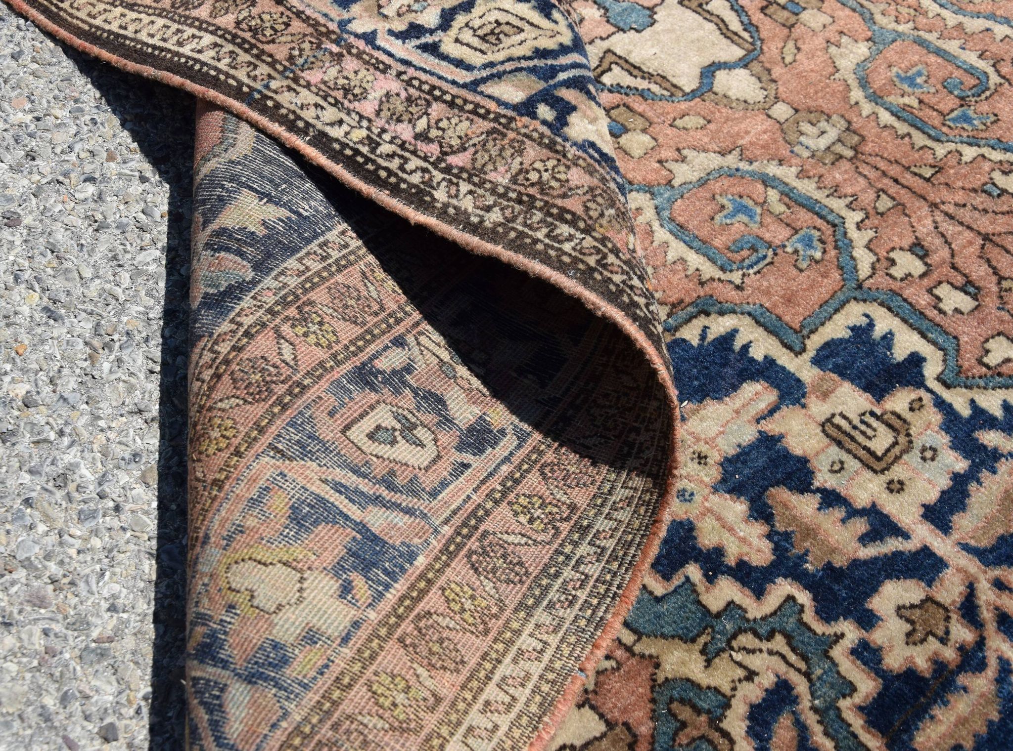 Ancient Iranian Oriental rug Sarouk 128x209 Metres