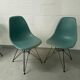 Paire de chaises de Charles et Ray Eames édition Vitra récente