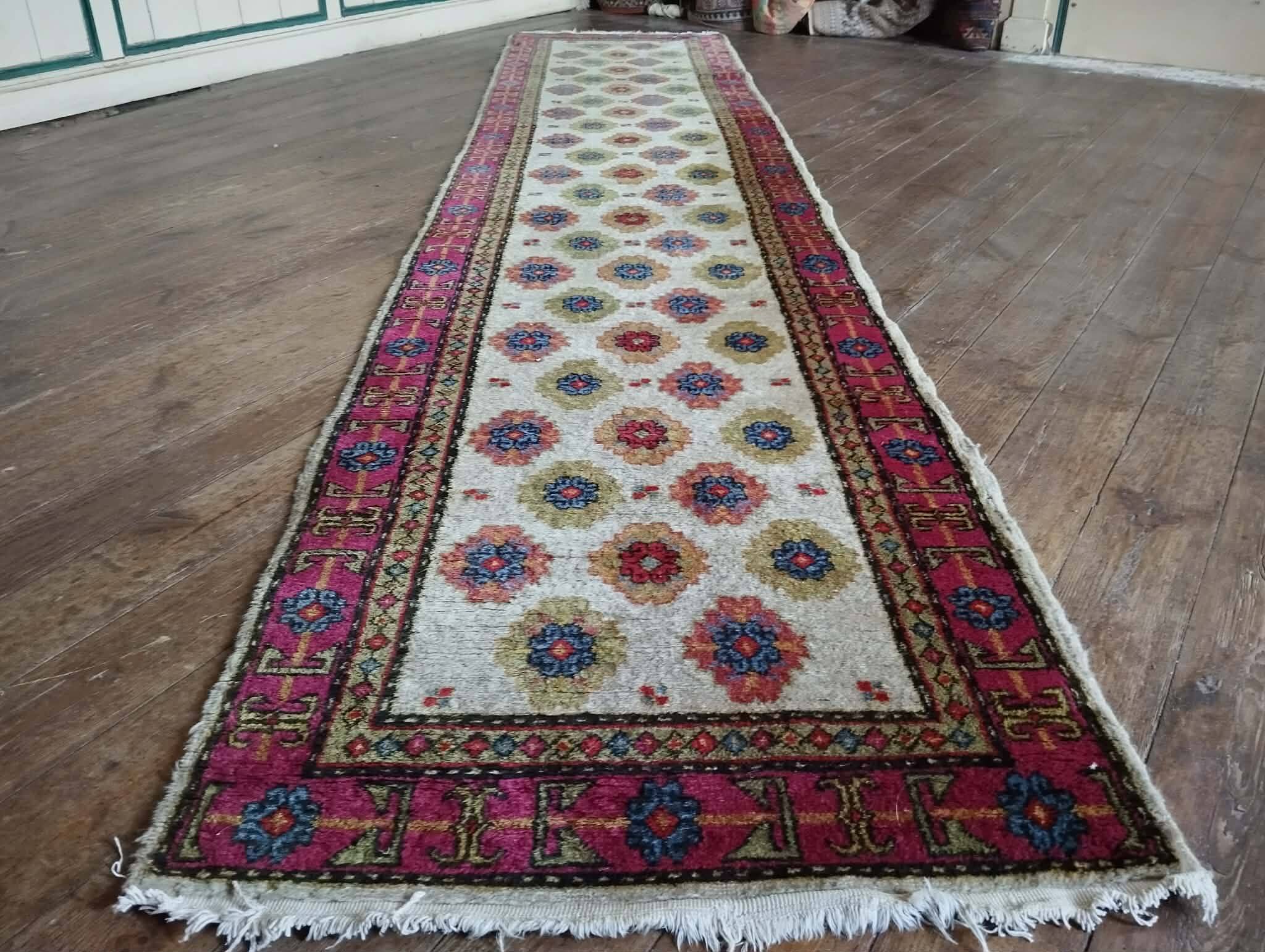 Handmade Sinkiang hallway rug 333x74cm