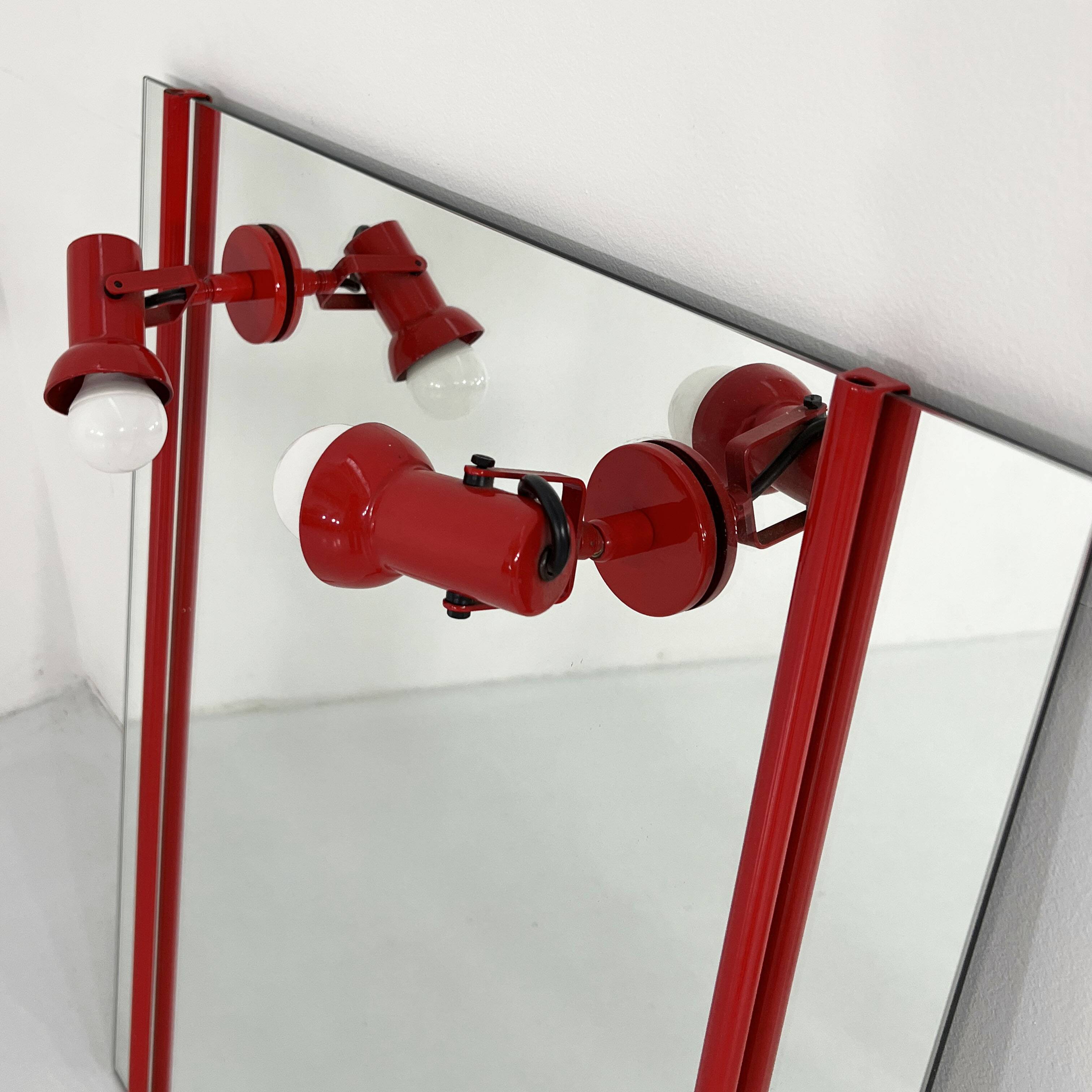Mirror with adjustable red integrated bulbs, 1970
