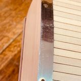 Sliding lid cigarette or cigarillo box