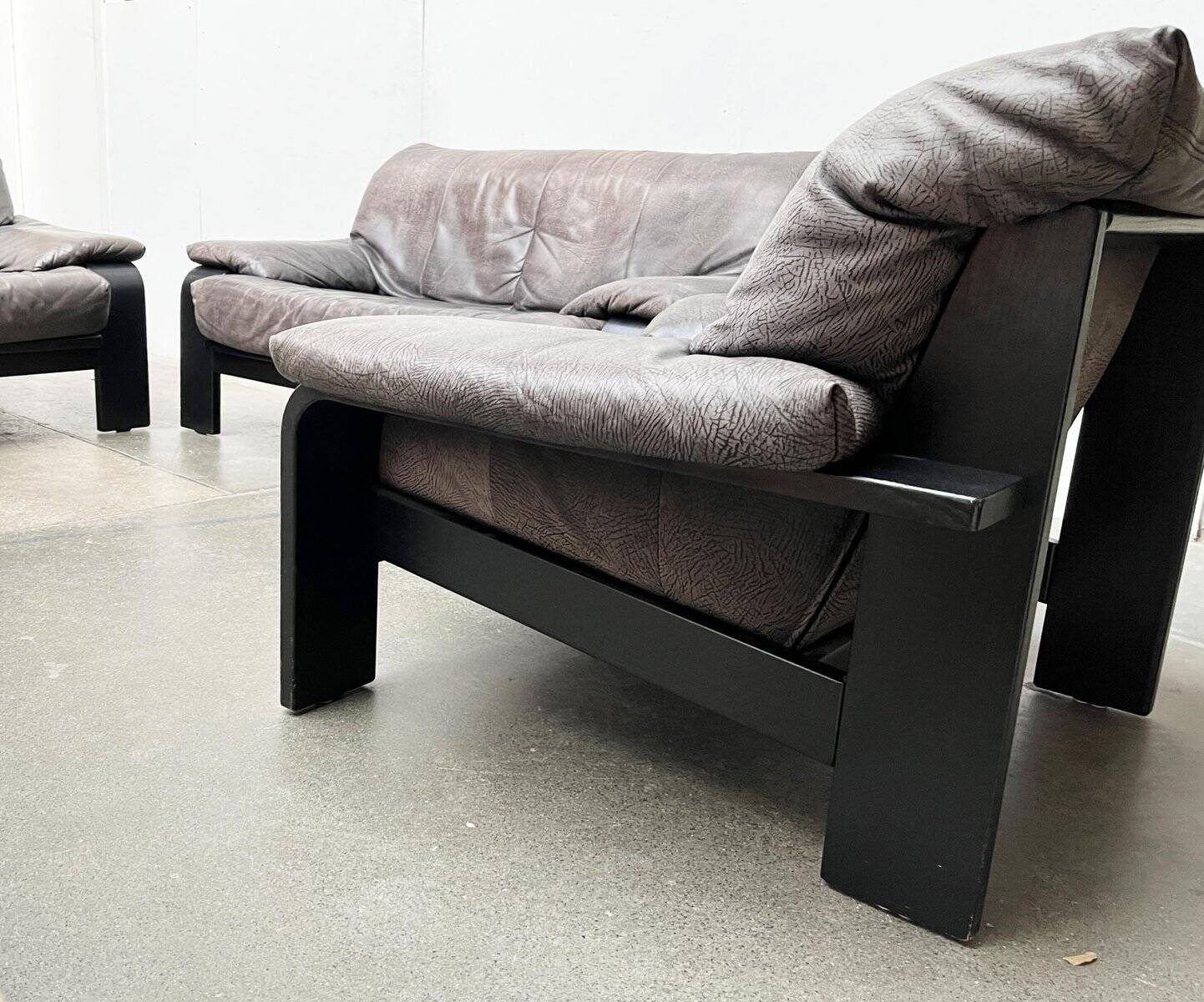 Brutalist German postmodern lounge chairs and sofa by Rolf Benz for Musterring, 1990s, set of 3.
