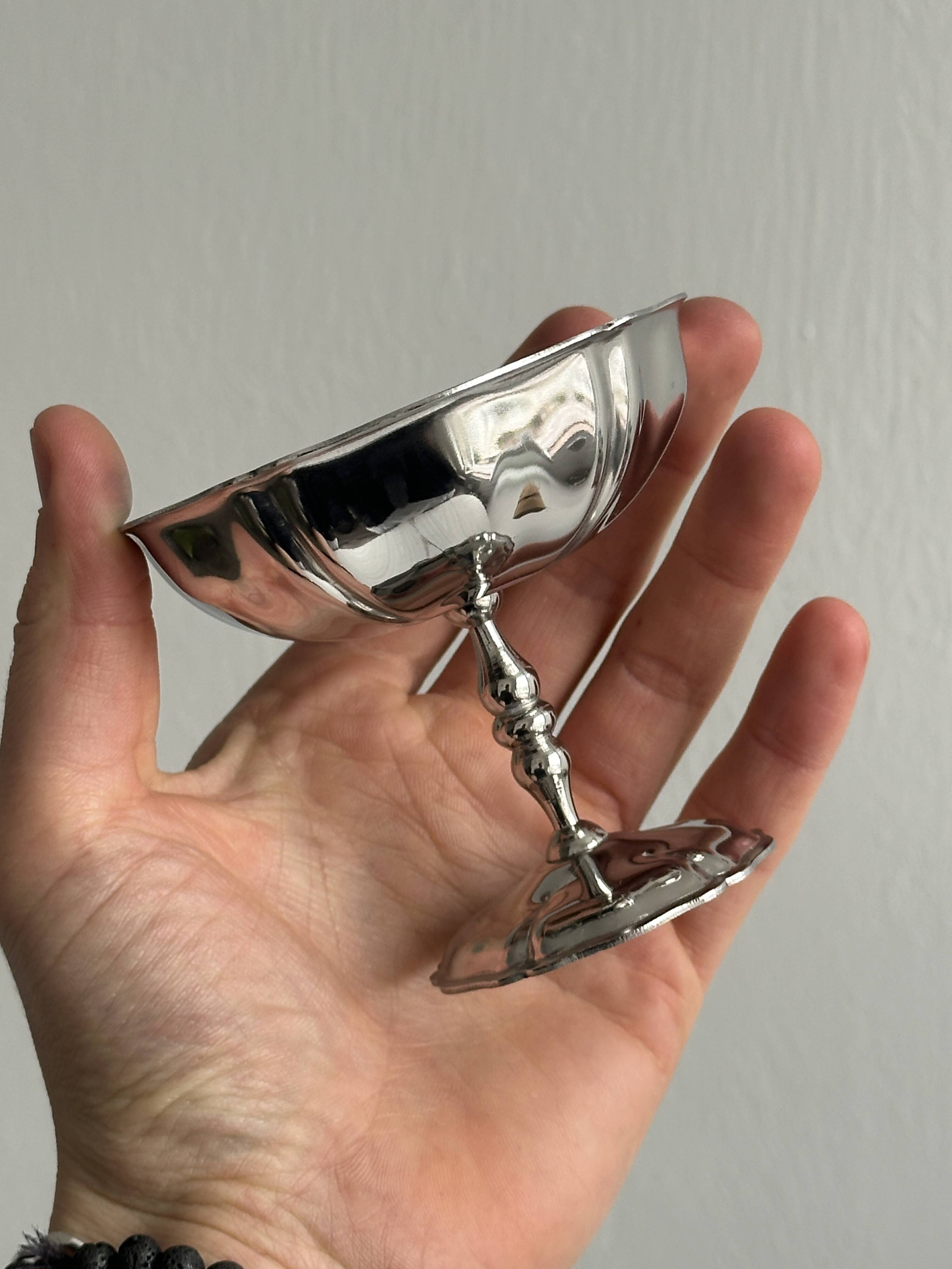 6 stainless steel footed bowls, Letang Remy style