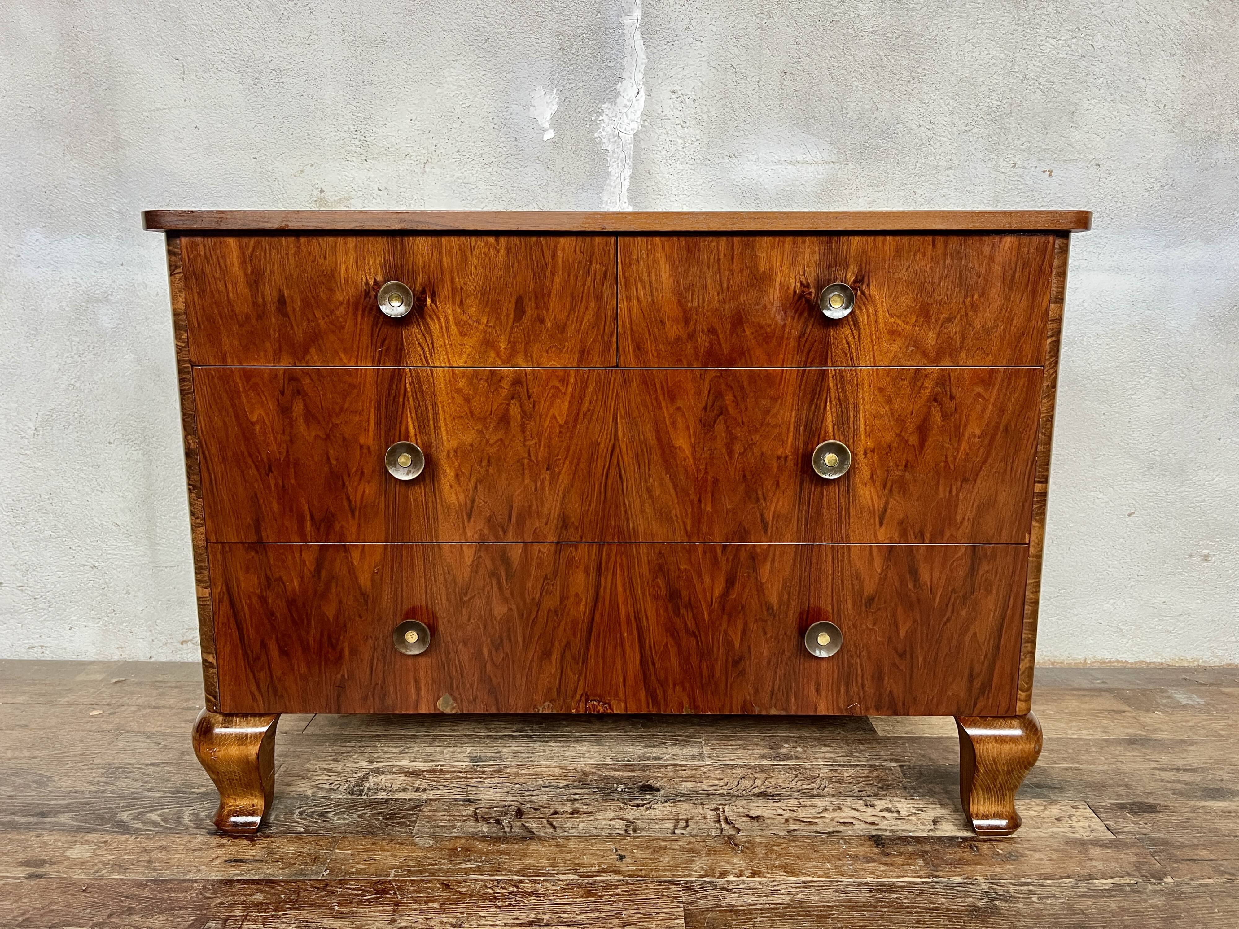 Vintage chest of drawers – amazing walnut veneer