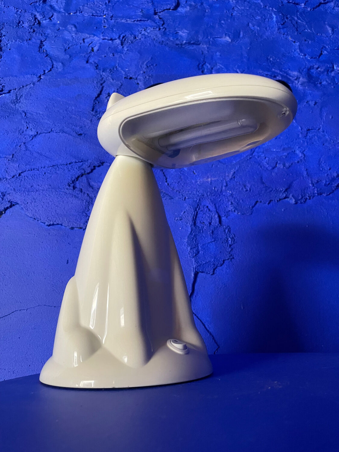 Bull Terrier 90 desk lamp