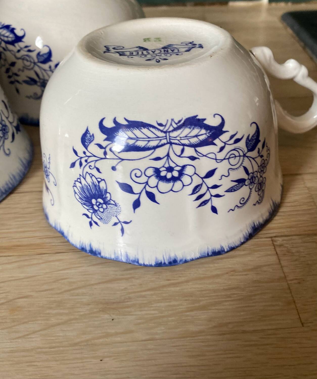 3 Sarreguemines earthenware lunches, Lancaster decor.