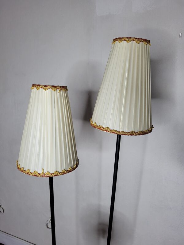 Lampadaire porte revue en fer forgé vintage